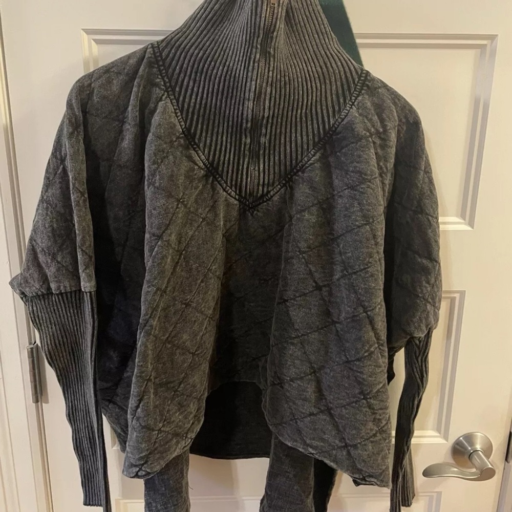 FREE PEOPLE SHILOH QUILTED 1/2 ZIP SWEATSHIRT